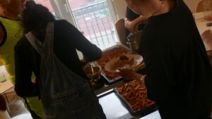 Gemeinsames Mittagessen im Haus Zueflucht